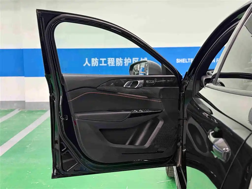 LYNK&CO 02 HATCHBACK 2021