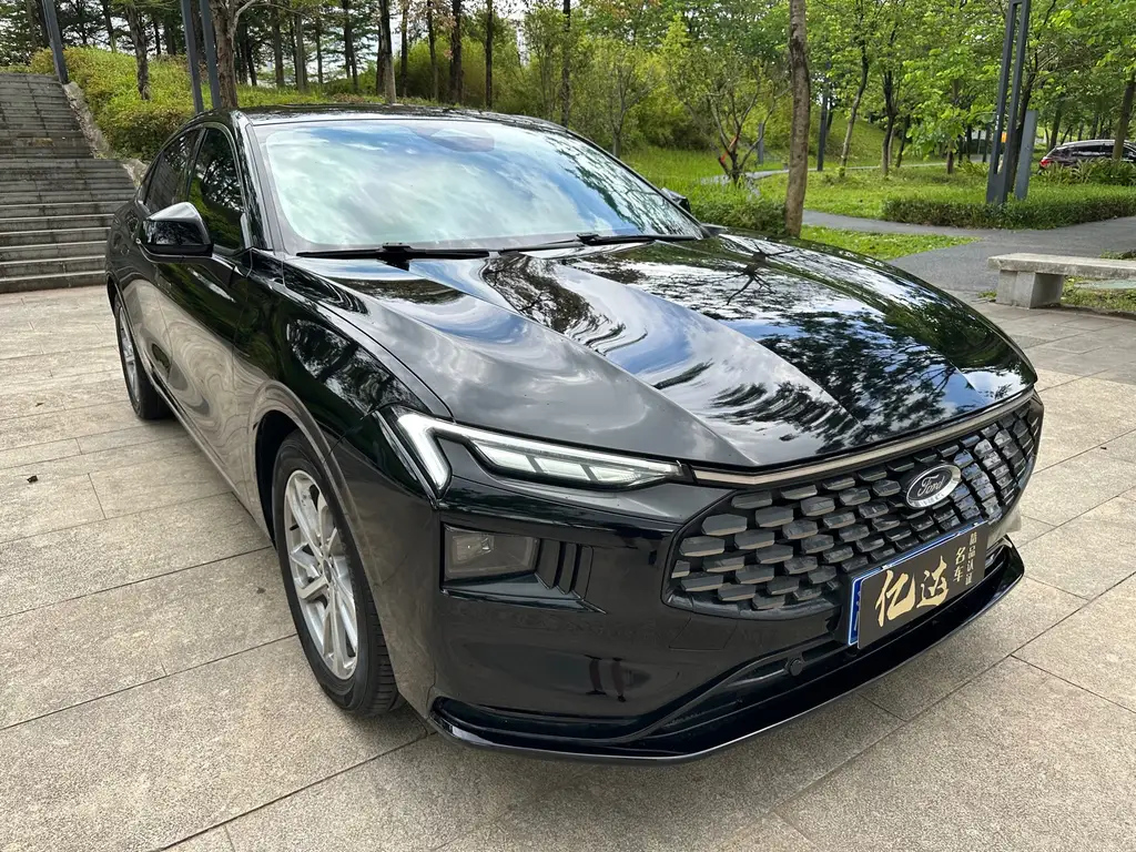 FORD MONDEO 2022