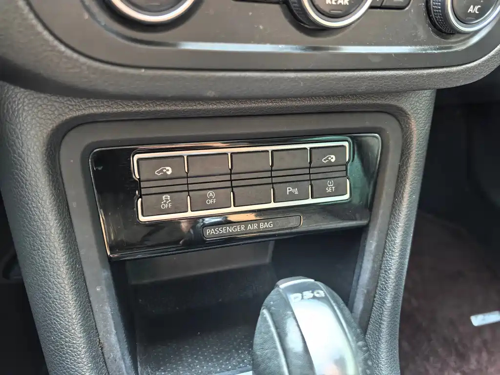 VOLKSWAGEN SHARAN 2016