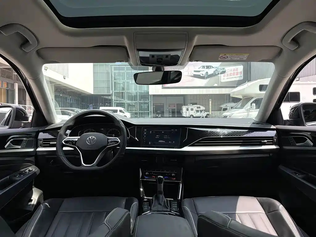 VOLKSWAGEN PASSAT 2022