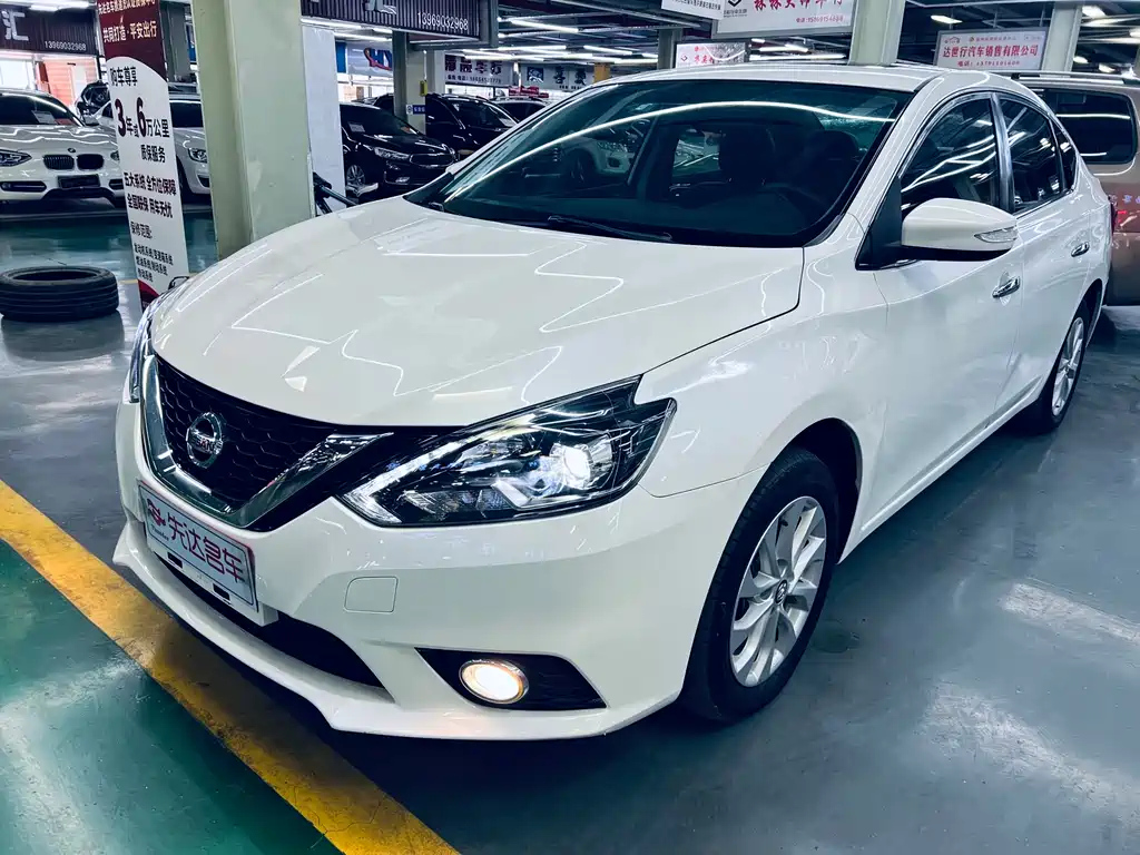NISSAN SYLPHY 2019