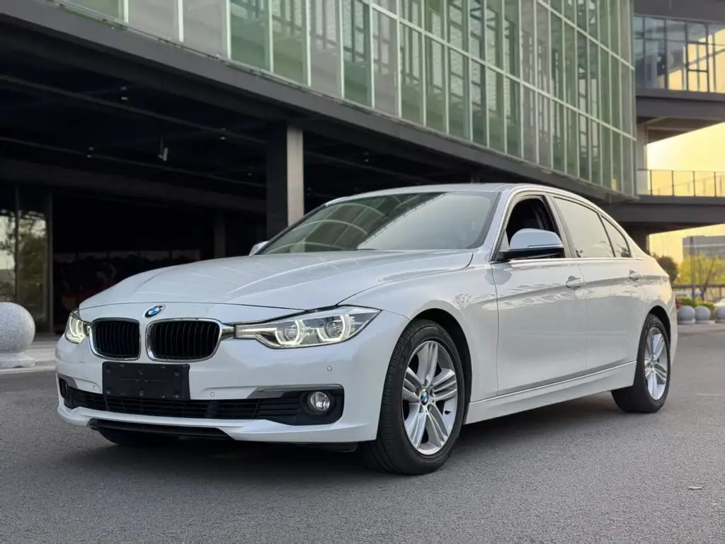 BMW 3-SERIES