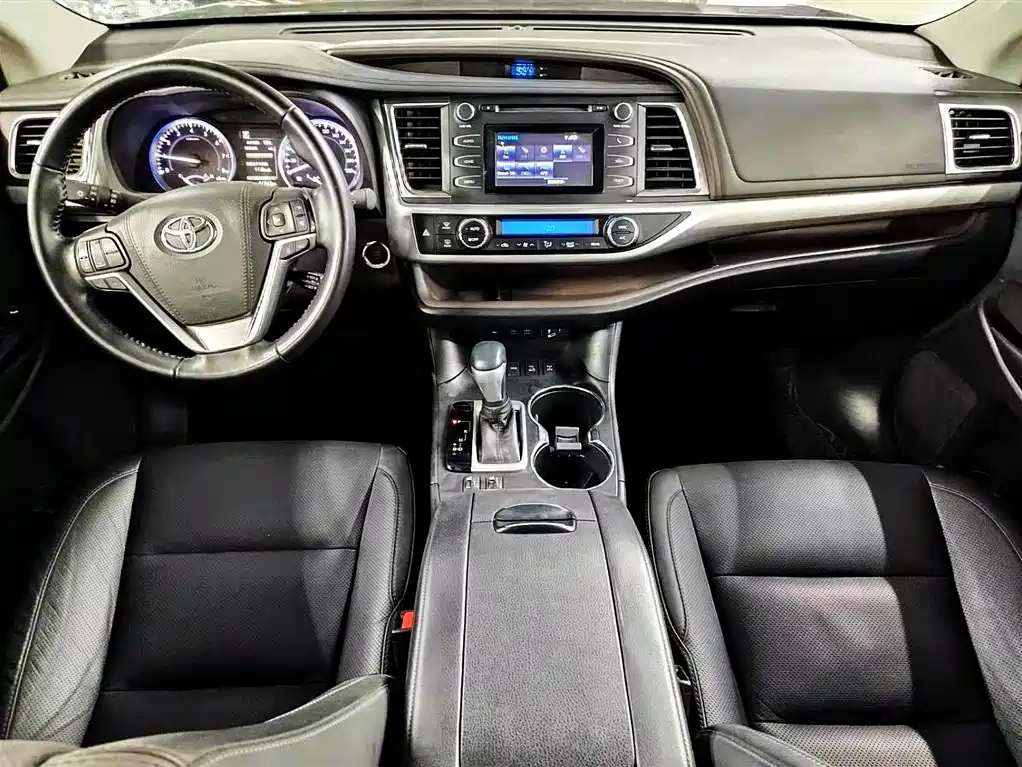 TOYOTA HIGHLANDER 2018