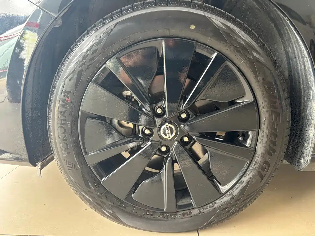 NISSAN TEANA 2022