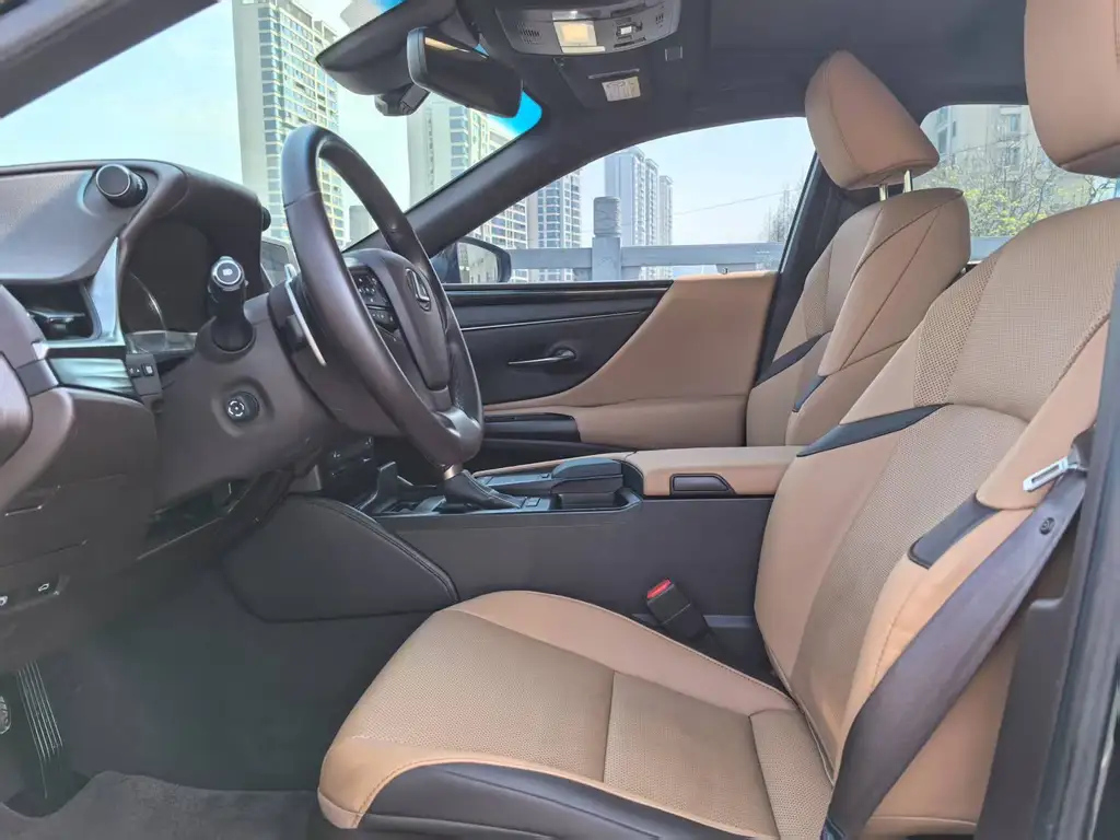 LEXUS ES 2021