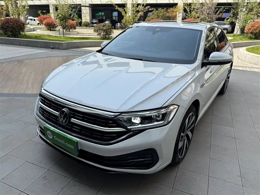 VOLKSWAGEN SAGITAR 2023