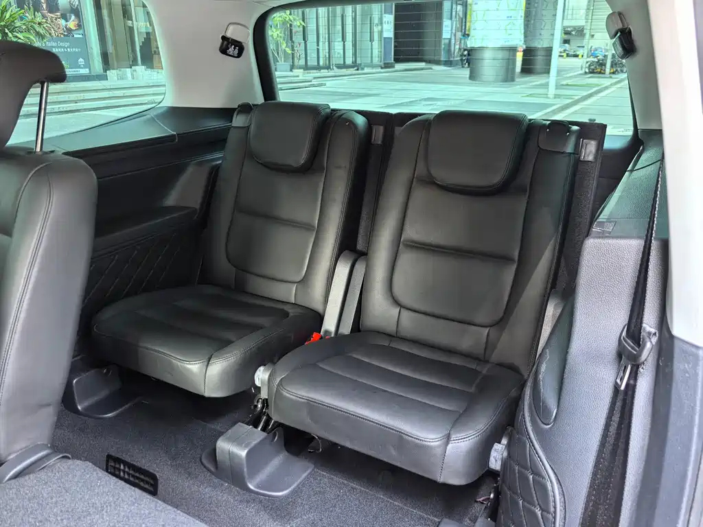 VOLKSWAGEN SHARAN 2016