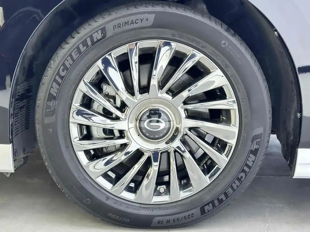 TRUMPCHI M8 2023