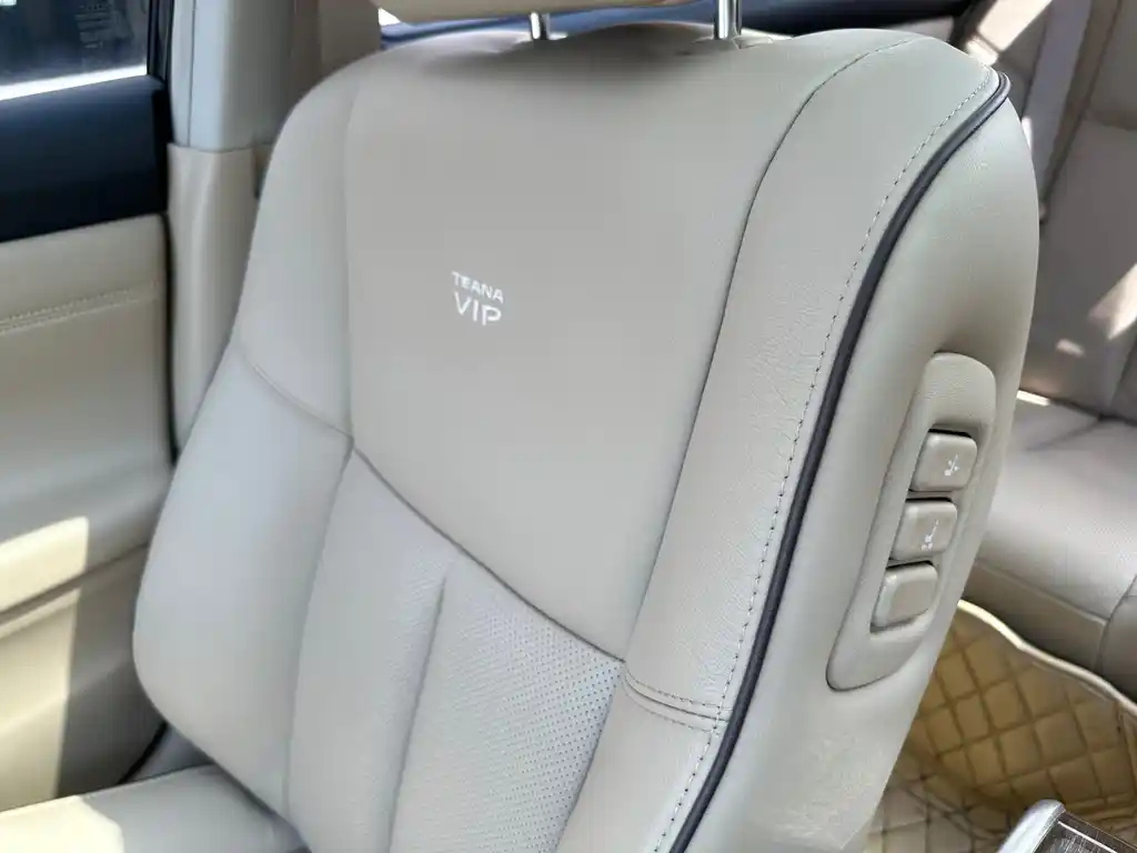NISSAN TEANA 2015