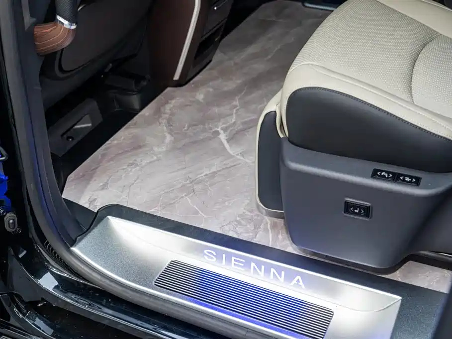 TOYOTA SIENNA SIENNA 2024