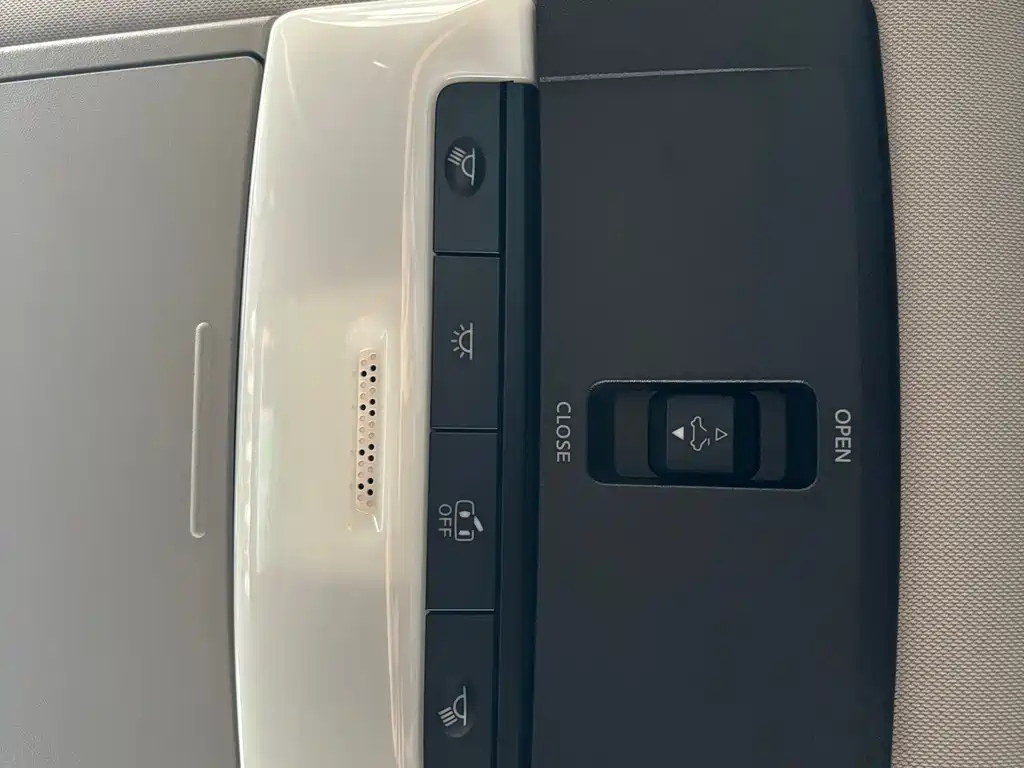 NISSAN TEANA 2022