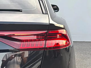 AUDI Q8  2021 YEAR 45 TFSI LUXURY  ELEGANT TYPE 2021