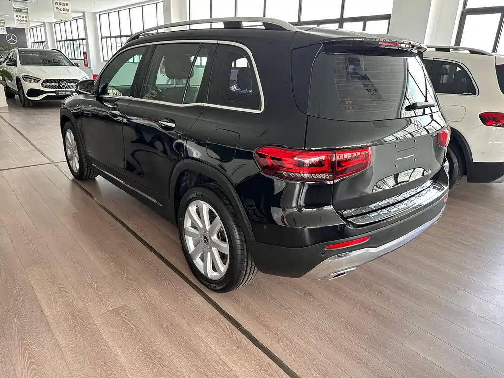 MERCEDES BENZ GLB 2020