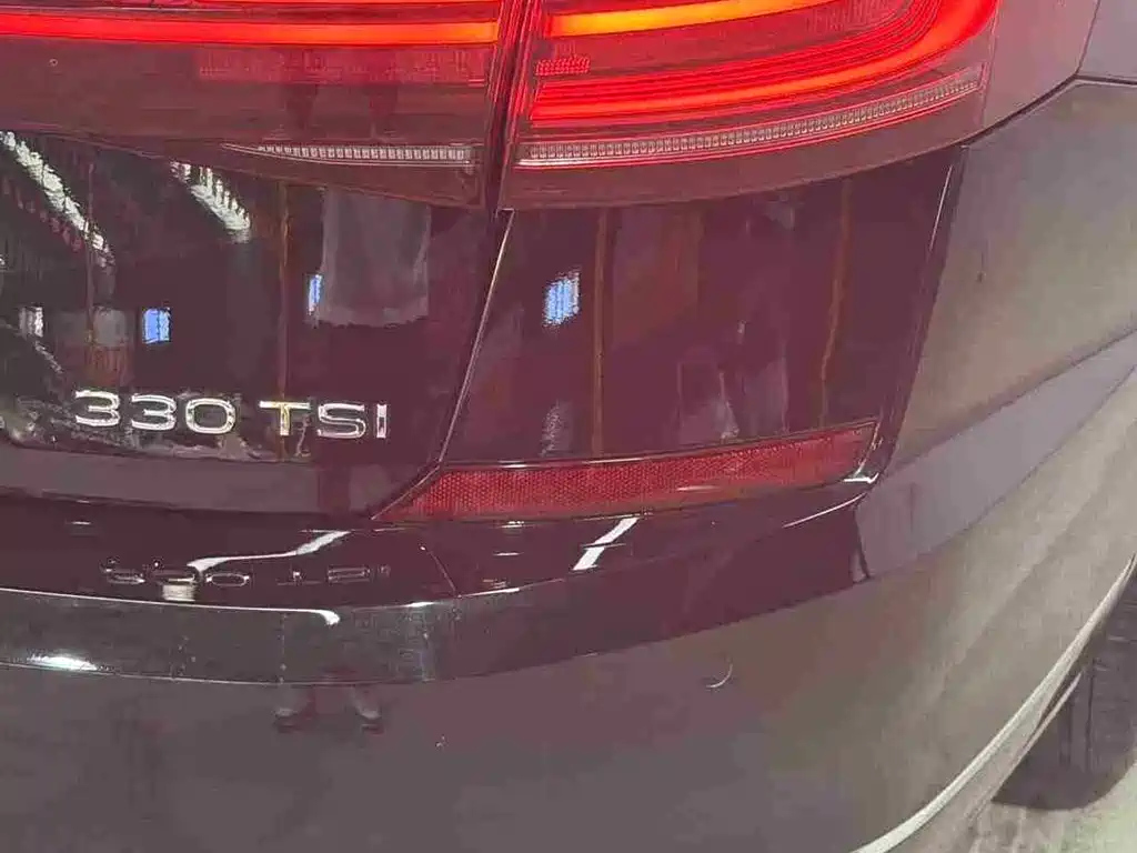 VOLKSWAGEN PASSAT 2023