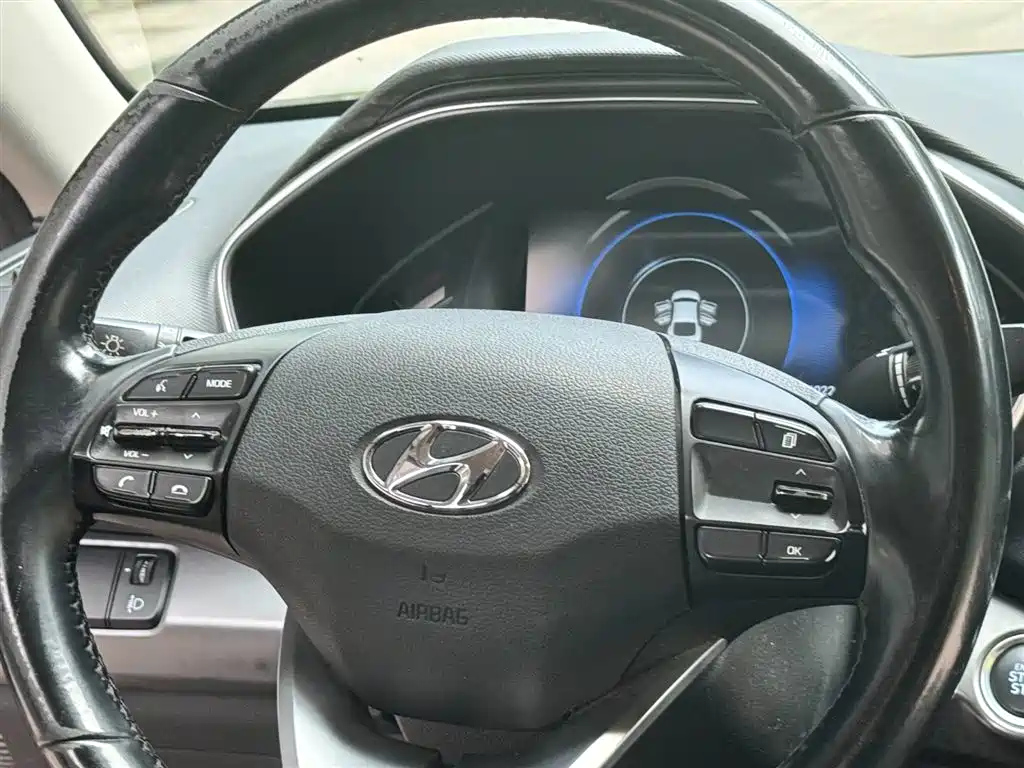 HYUNDAI LAFESTA 2019