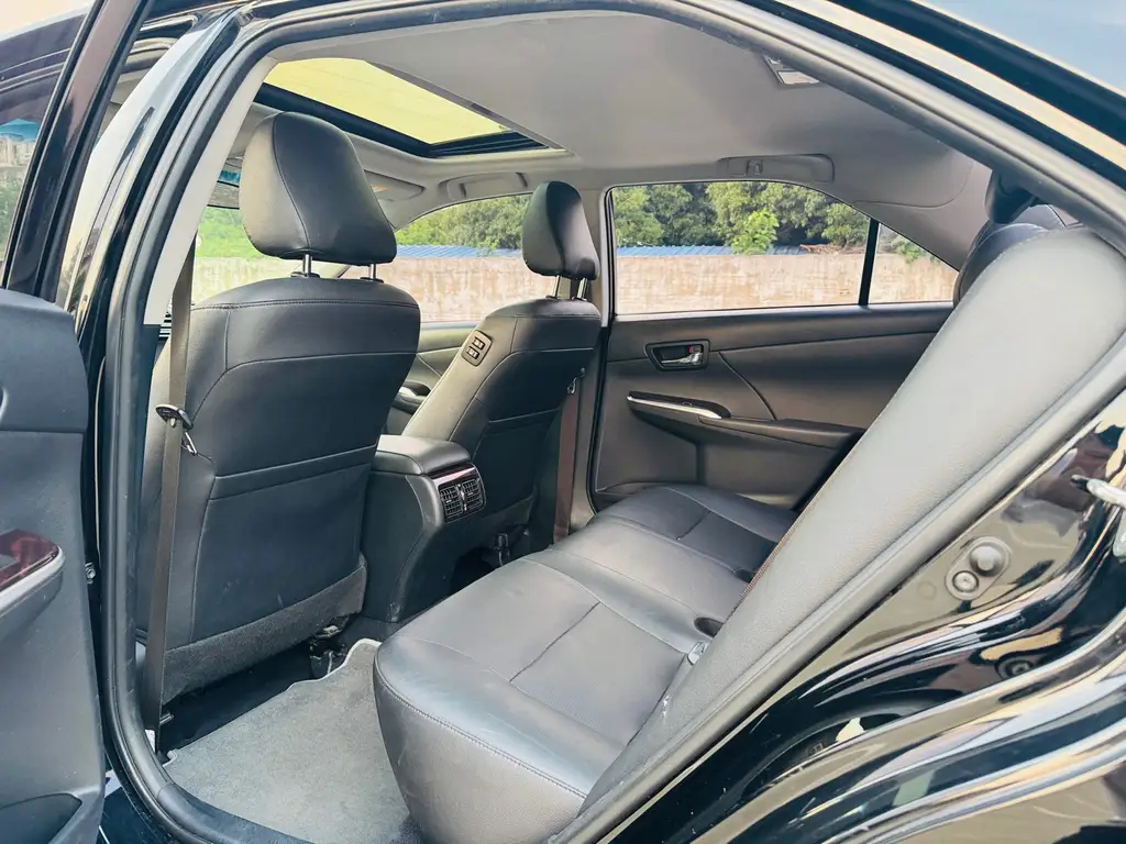 TOYOTA CAMRY 2015