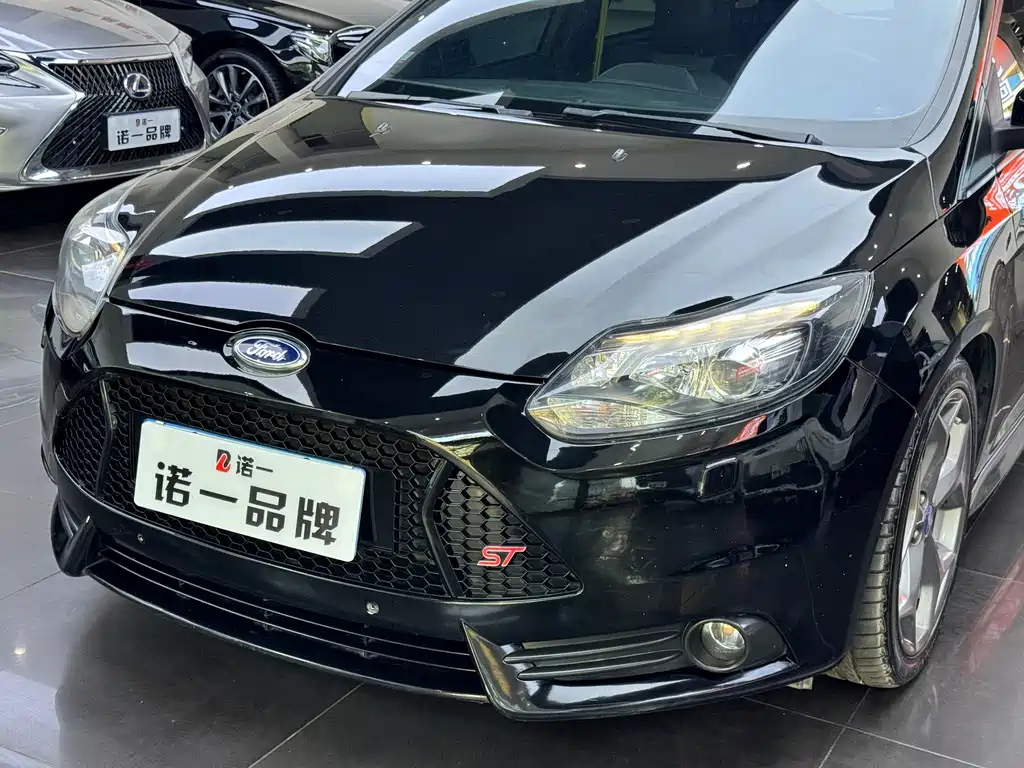 FORD FOCUS IMPORT 2014