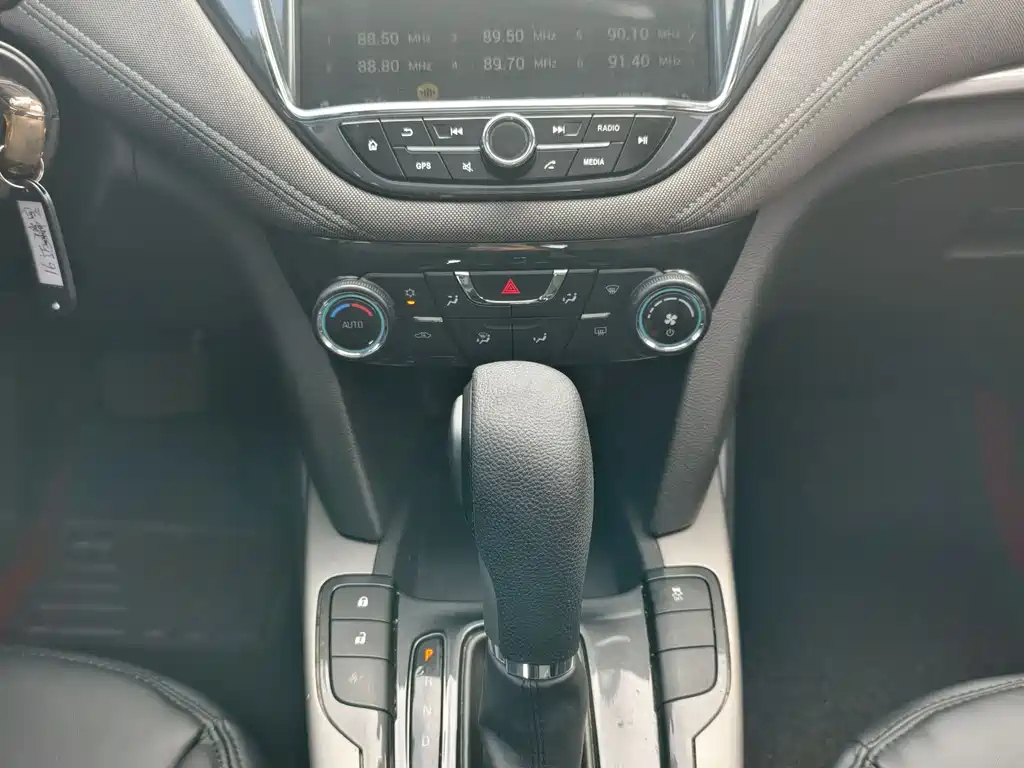 CHEVROLET MALIBU 2016