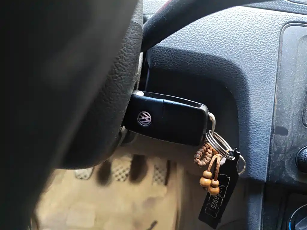 VOLKSWAGEN SANTANA 2016