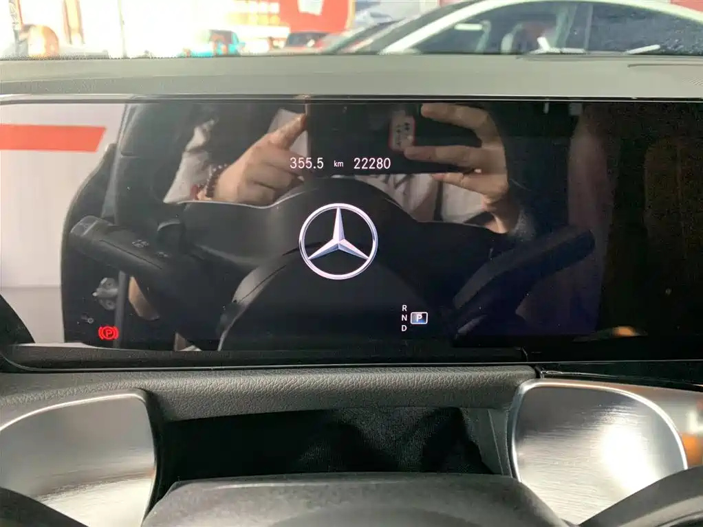 MERCEDES BENZ GLB 2022
