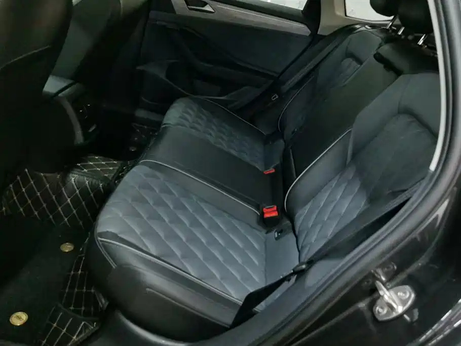 VOLKSWAGEN SAGITAR 2024