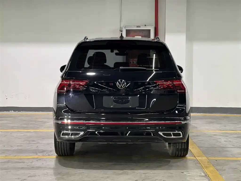 VOLKSWAGEN TIGUAN L 2021