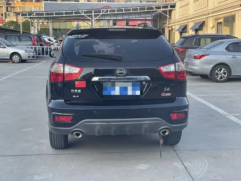 BYD S6 2014