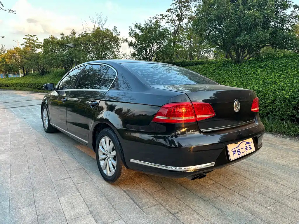 VOLKSWAGEN MAGOTAN 2012