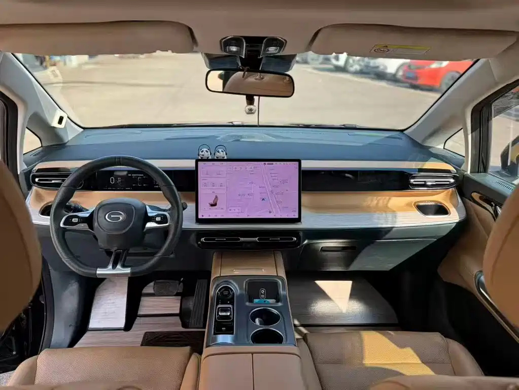 TRUMPCHI E8 NEW ENERGY 2024