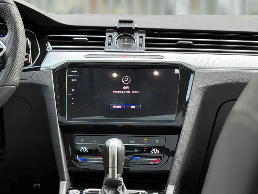 VOLKSWAGEN MAGOTAN 2025