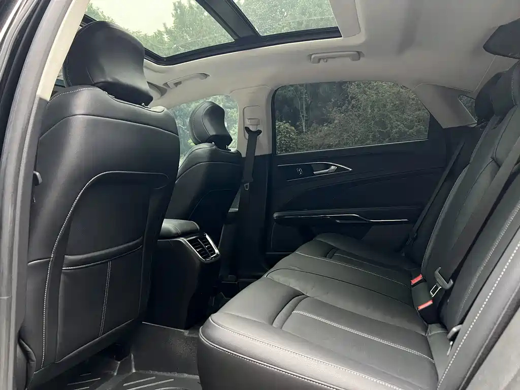 FORD TAURUS 2017