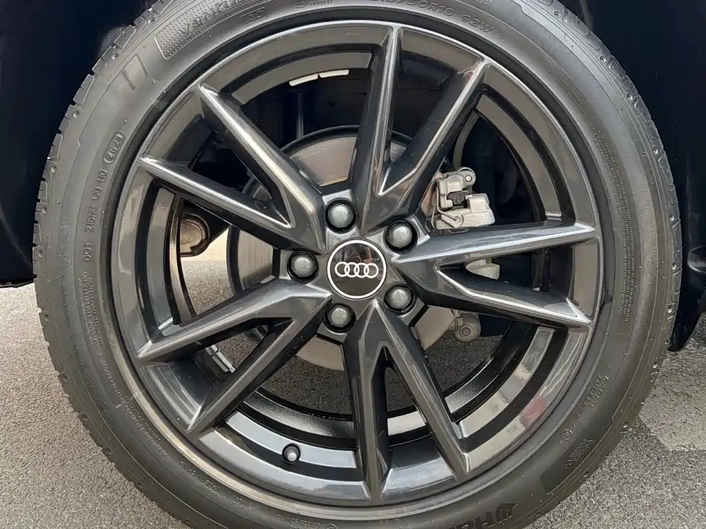 AUDI Q2L 2020