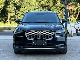 LINCOLN ADVENTURER 2021