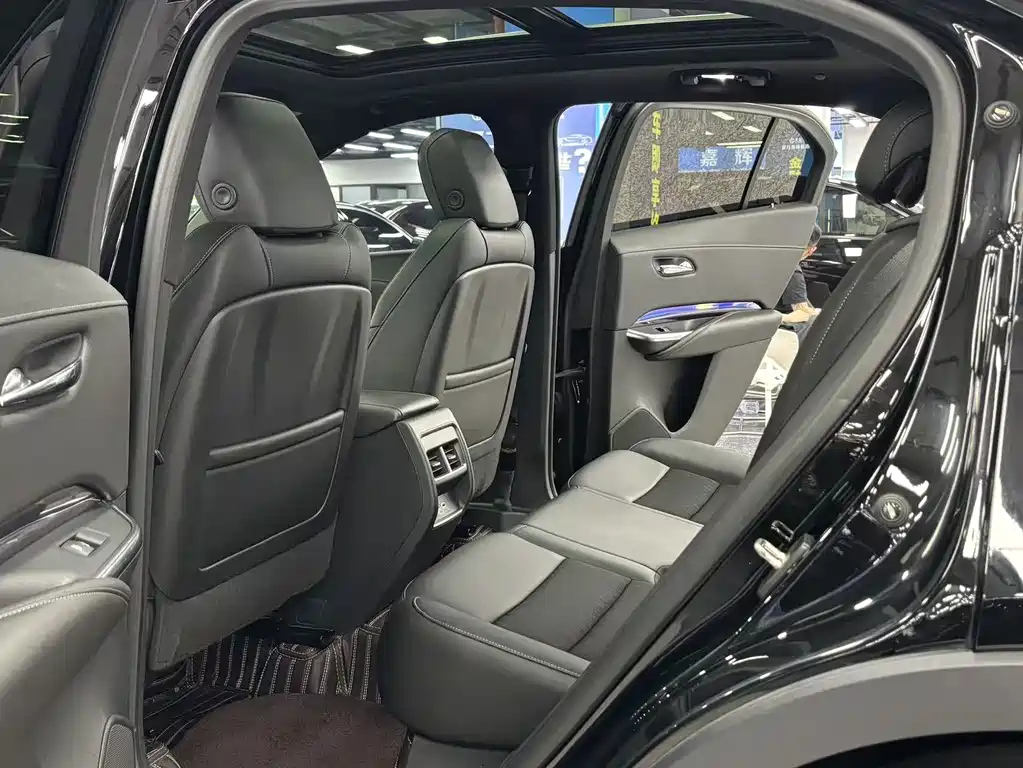 CADILLAC XT4 2020
