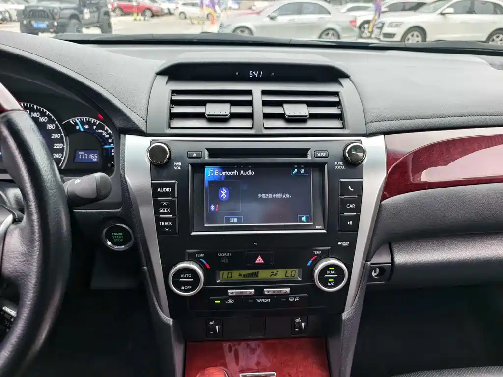 TOYOTA CAMRY 2012