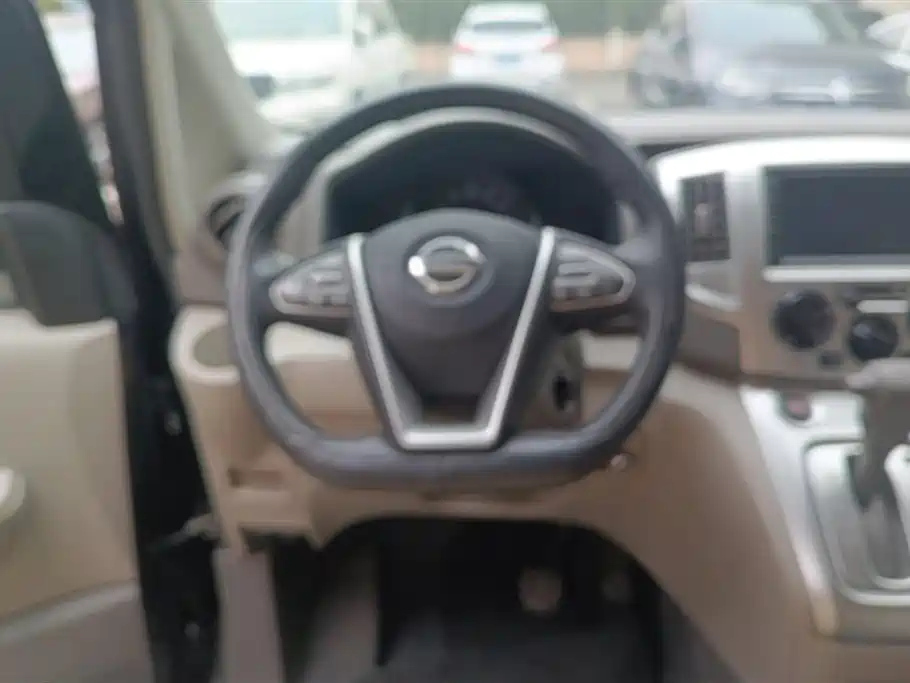 NISSAN NV200 2018