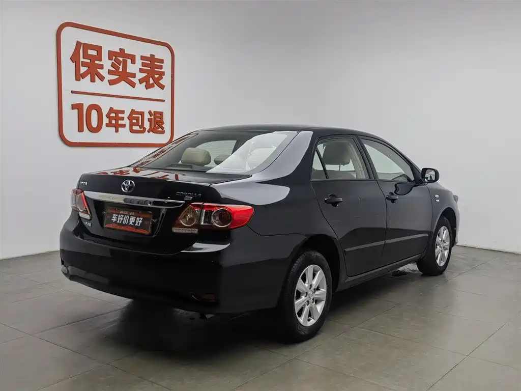 TOYOTA COROLLA 2013