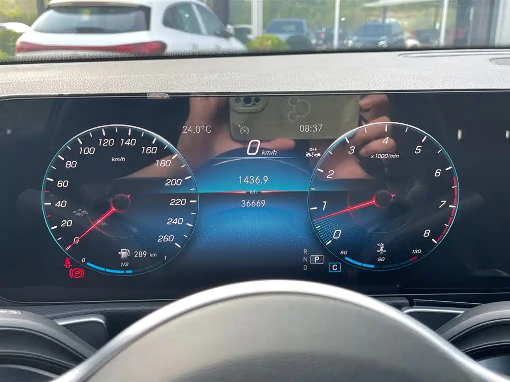 MERCEDES BENZ GLB 2022