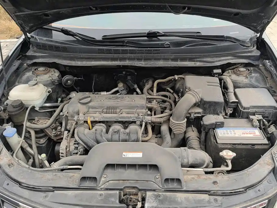 HYUNDAI CELESTA 2015