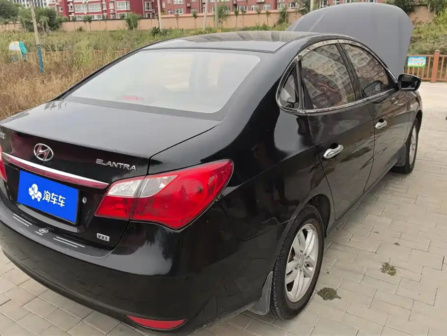 HYUNDAI CELESTA 2015