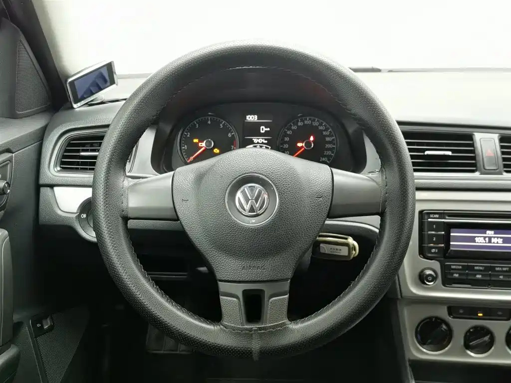 VOLKSWAGEN LAVIDA 2013