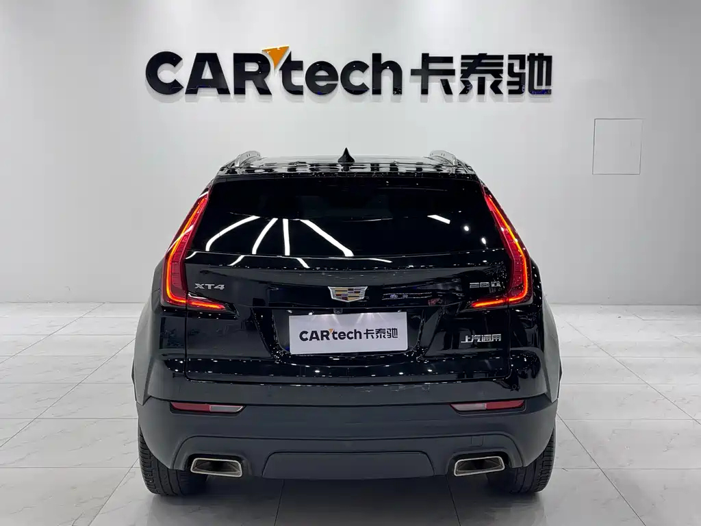 CADILLAC XT4 2021