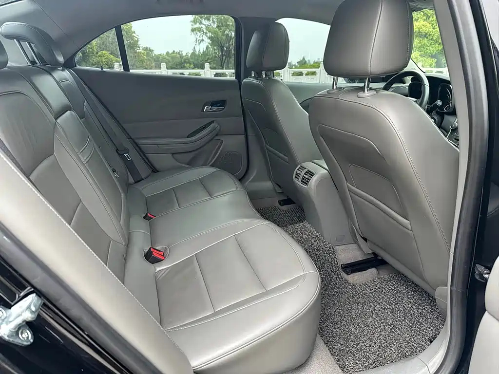 CHEVROLET MALIBU 2015