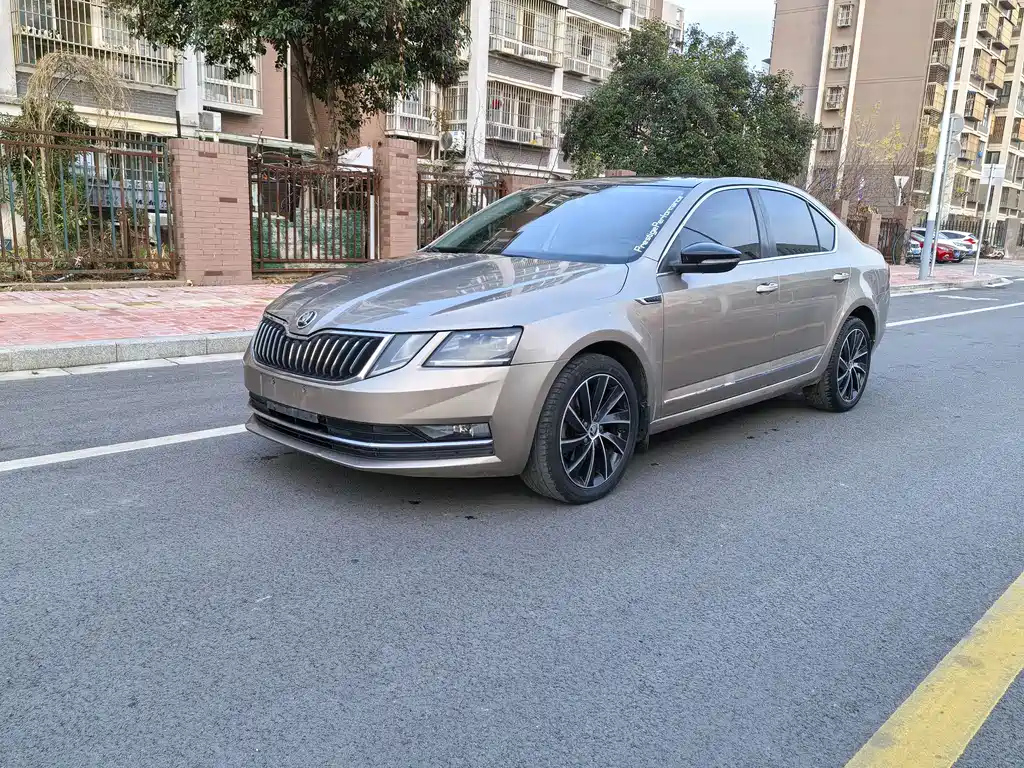 SKODA OCTAVIA 2017