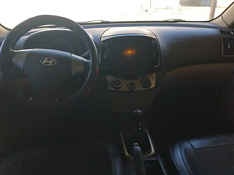 HYUNDAI CELESTA 2014