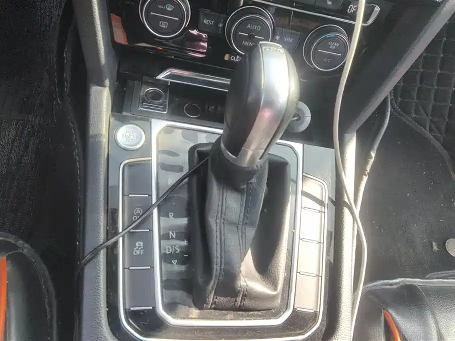 VOLKSWAGEN MAGOTAN 2018