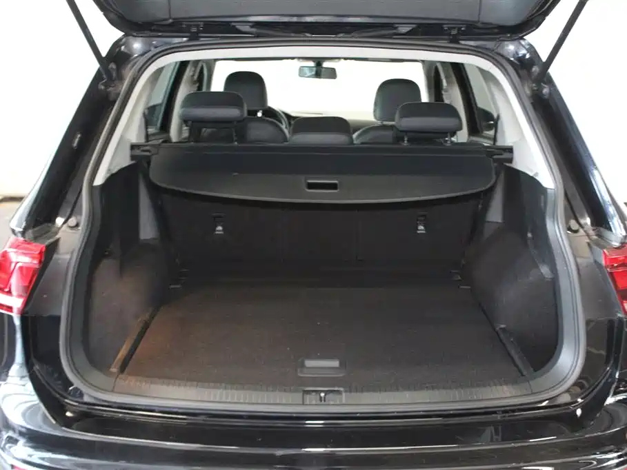 VOLKSWAGEN TIGUAN L 2019