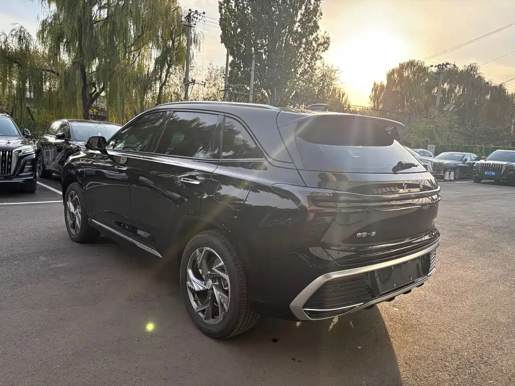 HONGQI HS3 PHEV 2024