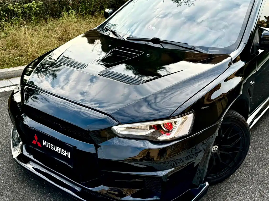 MITSUBISHI LANCER EX 2011