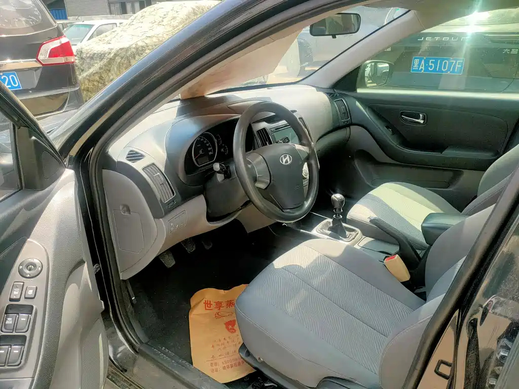 HYUNDAI CELESTA 2011